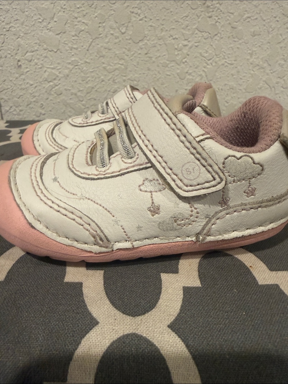 Stride Rite Pink and White Baby Walkers 4M